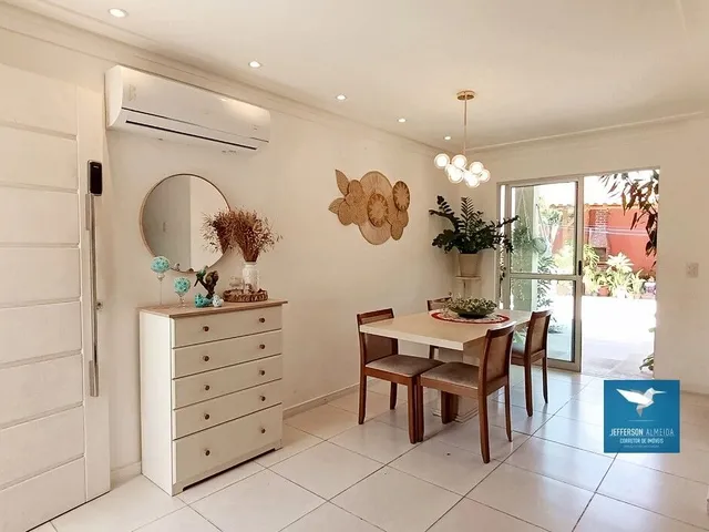 Imagem: Casa Duplex no Centro de Eusébio em Condomínio