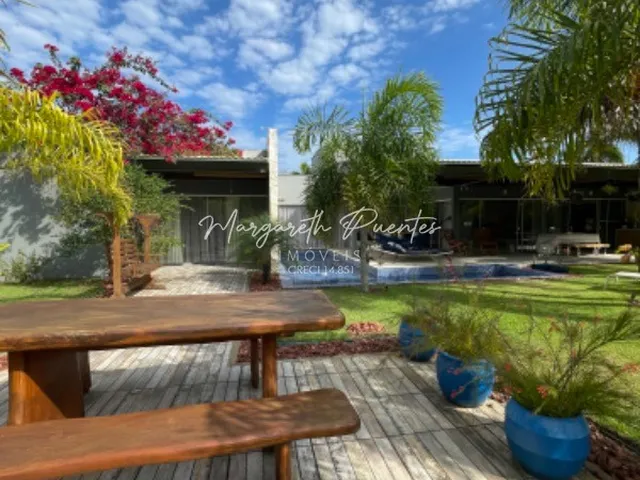 Imagem 9: TÉRREA com 5 quartos, sendo 3 suítes, Home Cine, Home Office, linda piscina e jardim à