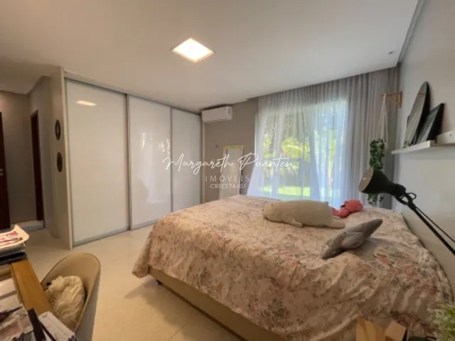 Imagem 16: TÉRREA com 5 quartos, sendo 3 suítes, Home Cine, Home Office, linda piscina e jardim à