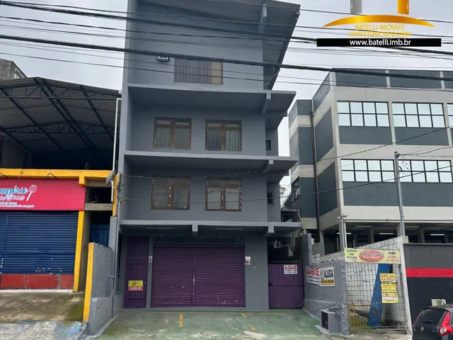 Imagem: A loja possui 1 Banheiro, 26m² de Área Privada e está