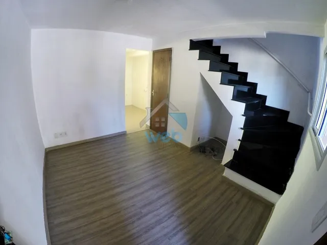 Imagem 12: Sobrado para Locação no Vitória Régia, com Dois Quartos, Sala, Cozinha, Banheiro