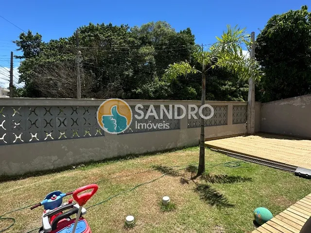 Imagem 9: Casa para alugar em Bombinhas-SC: 2 suítes, 3 salas, 3 banheiros e mais! Acomoda até 10