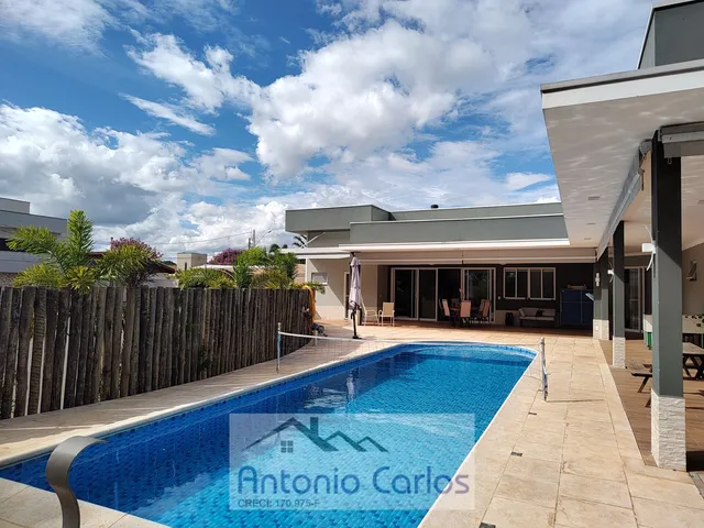 Imagem: Casa Alto Padrão - Residencial fechado