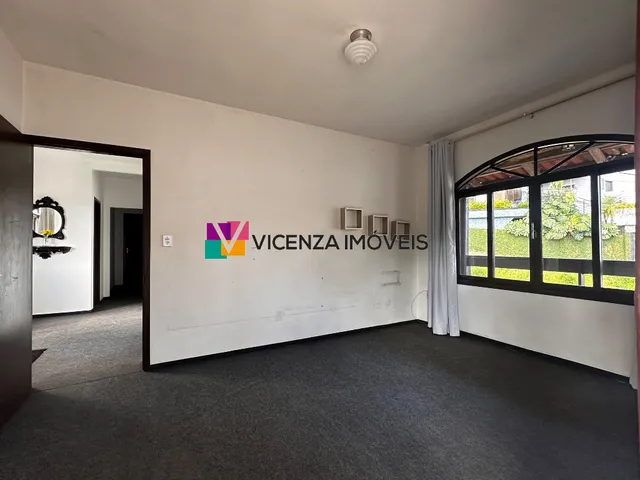 Imagem 9: Sobrado com 3 dormitórios à venda no bairro Glória, Joinville/SC