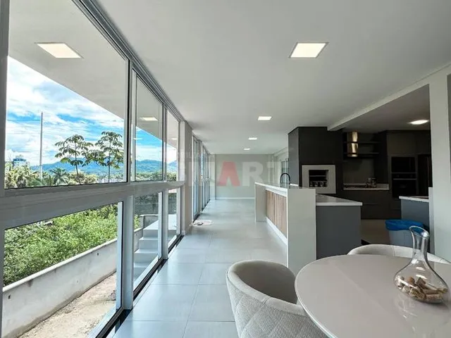 Imagem 9: Casa Mobiliada com 1 Suíte e 2 Quartos À Venda no Água Verde