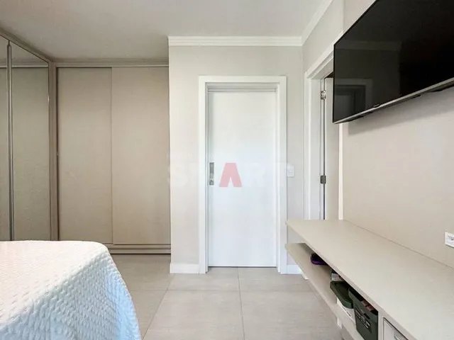 Imagem 13: Casa Mobiliada com 1 Suíte e 2 Quartos À Venda no Água Verde