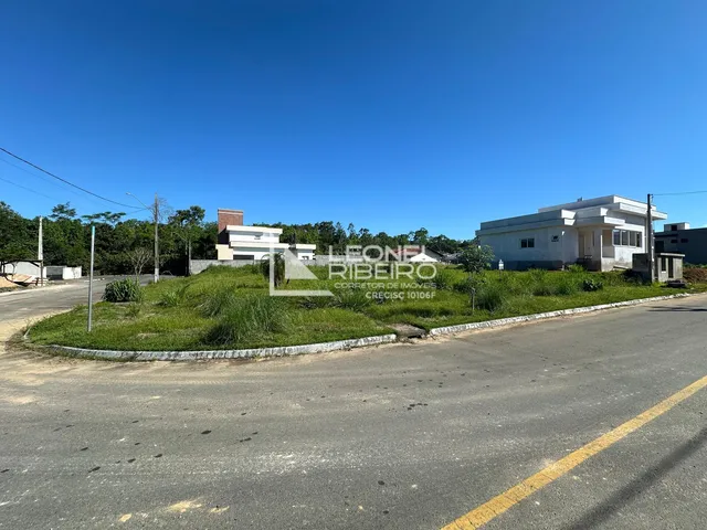Imagem: Terreno com 697,78m², à venda no bairro