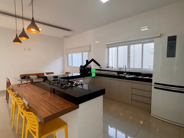 Imagem 13: Casa 3 quartos, suíte, varanda gourmet e área gramada!