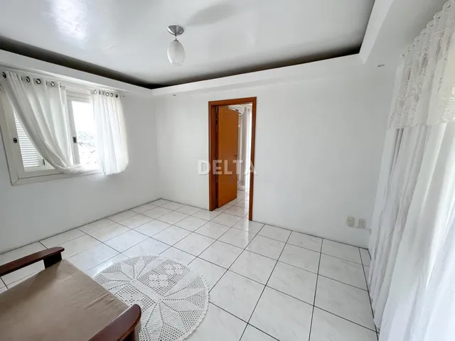 Imagem 13: Excelente Casa com 3 Dormitórios, sendo 2 suítes, pátio com Piscina e Garagem para 2