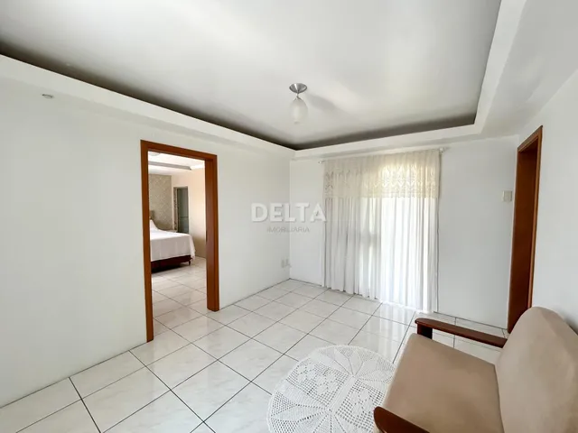 Imagem 12: Excelente Casa com 3 Dormitórios, sendo 2 suítes, pátio com Piscina e Garagem para 2