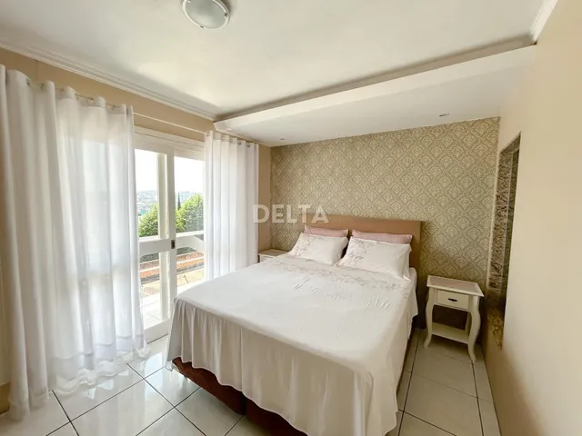 Imagem 15: Excelente Casa com 3 Dormitórios, sendo 2 suítes, pátio com Piscina e Garagem para 2