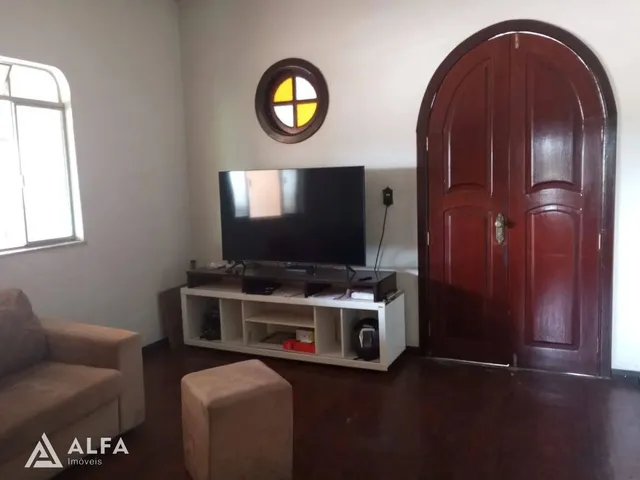 Imagem 2: Casa à venda em Barroso, Centro, com 3 quartos, 241,22m²