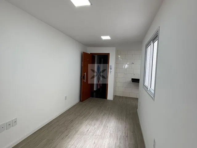 Imagem: O apartamento possui 4 Dormitórios, 2 Banheiros, 1 Vaga na