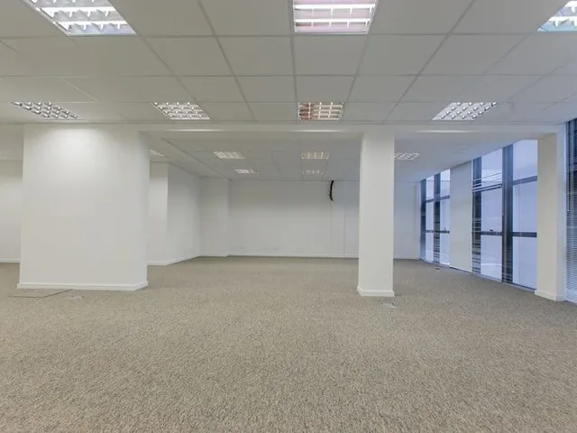 Imagem 12: Excelente Oportunidade de Investimento: Sala Comercial À Venda no Centro de Curitiba-Pr