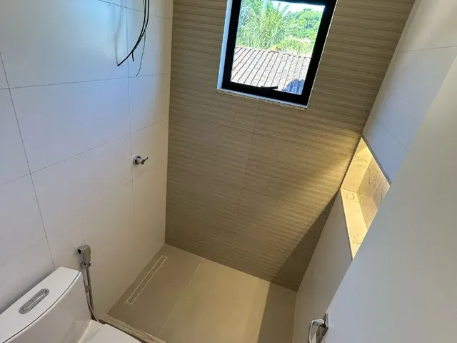 Imagem 12: Maravilhosa Casa Duplex à Venda em Guarapari-ES, Bairro Perocão: 3 Quartos, 3 Suítes