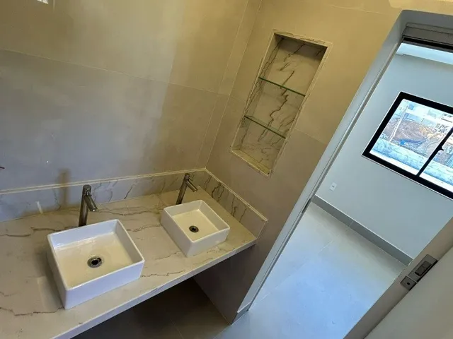 Imagem 15: Maravilhosa Casa Duplex à Venda em Guarapari-ES, Bairro Perocão: 3 Quartos, 3 Suítes