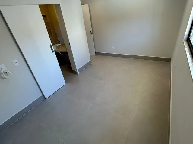 Imagem 8: Maravilhosa Casa Duplex à Venda em Guarapari-ES, Bairro Perocão: 3 Quartos, 3 Suítes