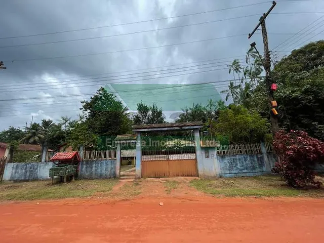 Imagem: A fazenda possui 1 Dormitório, 1 Suíte, 1 Banheiro,