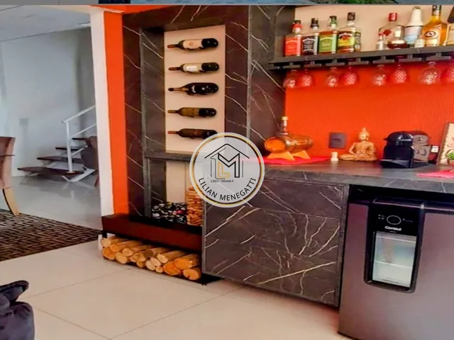 Imagem 6: Lindo Sobrado com 122M². 3 Dormitórios, Suíte. Área Externa com Churrasqueira e Deck