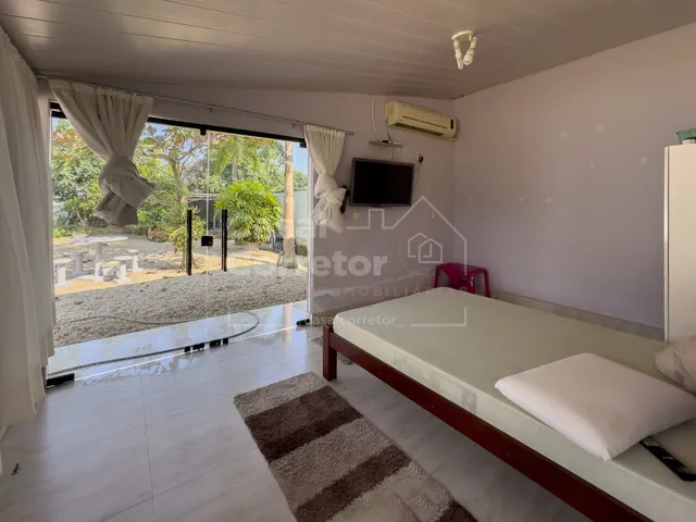 Imagem 4: LINDA CASA MUITO ESPAÇOSA DE 3 DORMITÓRIOS