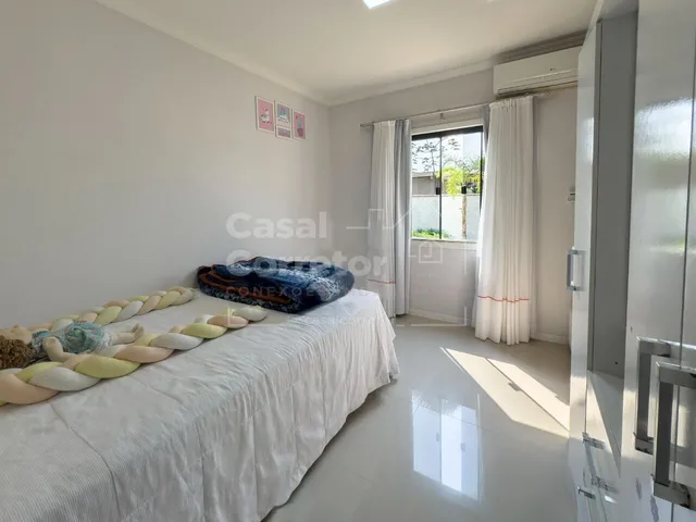Imagem 15: LINDA CASA MUITO ESPAÇOSA DE 3 DORMITÓRIOS