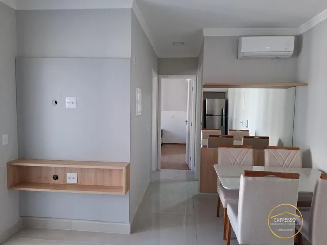 Imagem: O apartamento possui 2 Dormitórios, 1 Suíte, 2 Banheiros,