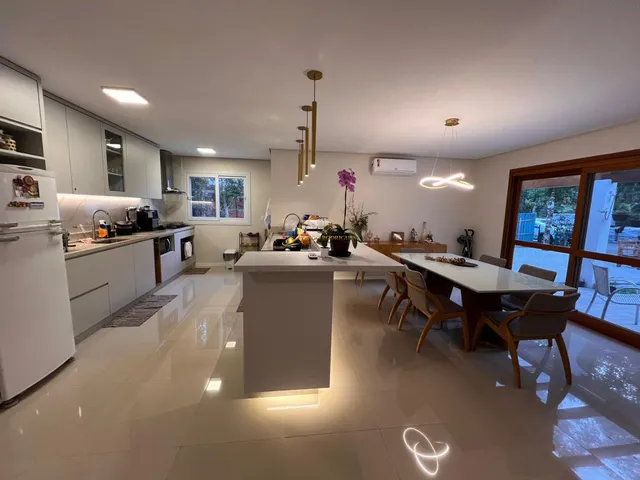 Imagem 10: Confortável Casa à venda em Gramado, completa, mobiliada e decorada. Abaixo do preço