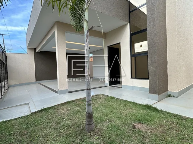 Imagem 1: Oportunidade! Casa à venda com 03 Quartos sendo 01 suíte