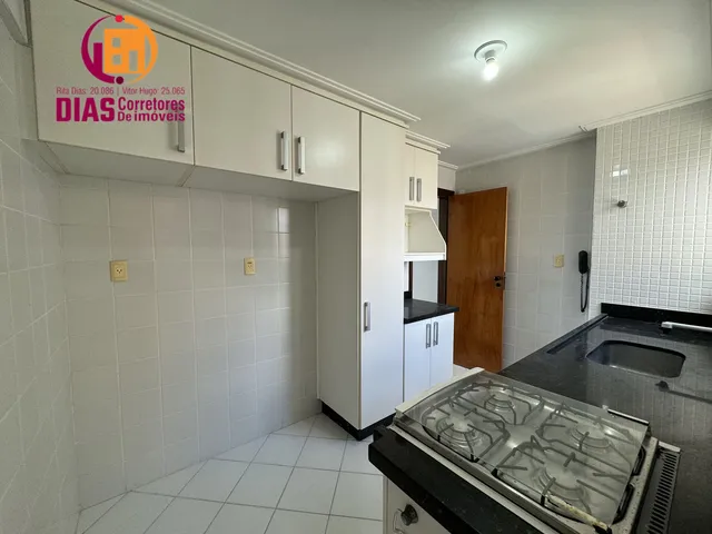 Imagem 10: Vendo Cobertura Duplex com piscina privativa e vista mar no Caminho das árvores com