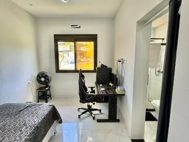 Imagem 14: Riviera Park - Casa Linear de 310m², terreno 643m², 4 suítes, 2 vagas, lazer clube