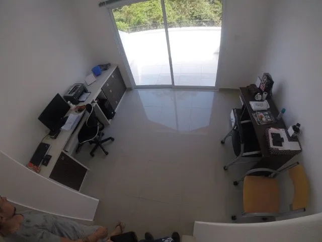 Imagem: A casa possui 5 Dormitórios, 5 Suítes, 6 Banheiros, 3