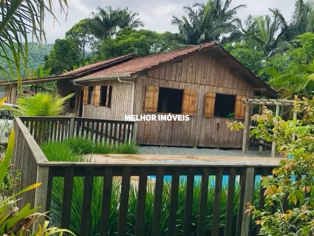 Imagem: Sítio á venda com 3 dormitórios localizado