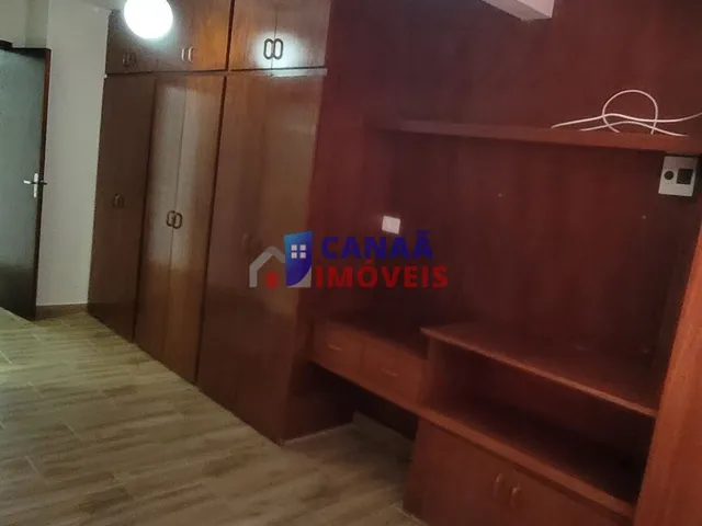 Imagem 6: Casa térrea 3 quartos, 1 suíte e 2 demi suíte, lote 440m² (pega duas ruas