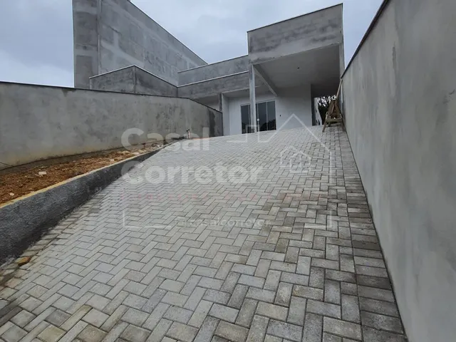 Imagem: Casa Baixa de 3 Dormitórios Sendo 1 Suíte