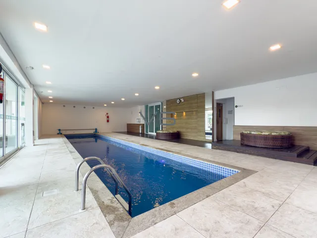 Imagem 1: Casa Mobiliada de Alto Padrão com 4 Quartos, 290 M² Privativos, 4 Vagas de Garagem, no