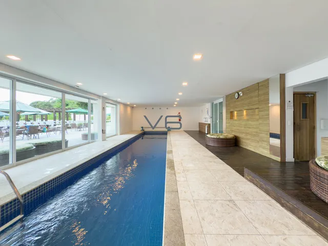 Imagem 3: Casa Mobiliada de Alto Padrão com 4 Quartos, 290 M² Privativos, 4 Vagas de Garagem, no