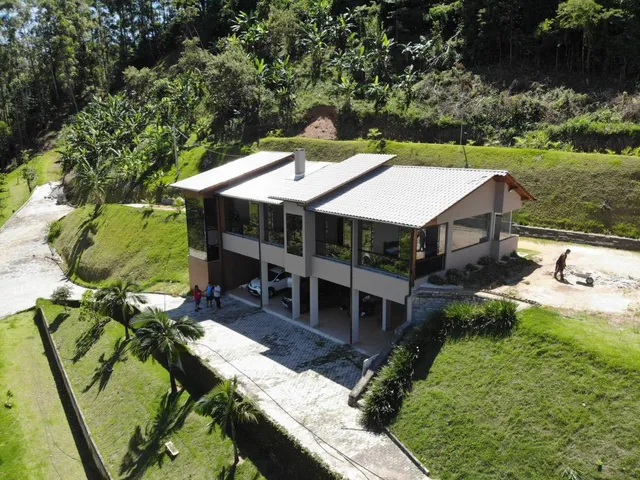 Imagem 1: Mansão à venda 3 Suítes com 400m² em Vargem Alta/ ES
