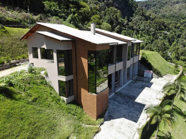 Imagem 2: Mansão à venda 3 Suítes com 400m² em Vargem Alta/ ES