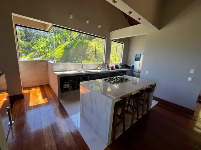 Imagem 3: Mansão à venda 3 Suítes com 400m² em Vargem Alta/ ES