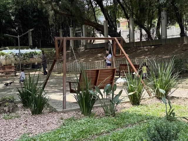 Imagem 2: Apartamento à venda em Porto Alegre, Teresópolis, com 3 quartos, 91.84m²