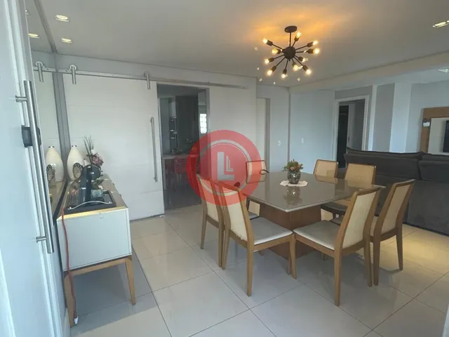 Imagem: O apartamento possui 3 Dormitórios, 3 Suítes, 4