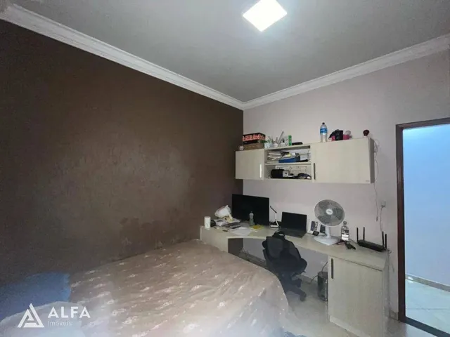 Imagem 11: Ótima Oportunidade: Casa Espaçosa com 4 Quartos no Bairro Nova Suíça
