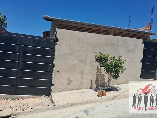 Imagem 1: Casa à venda no bairro Morada dos Pássaros - Poços de Caldas/MG