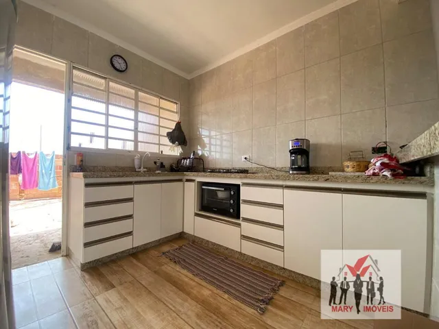Imagem 2: Casa à venda no bairro Morada dos Pássaros - Poços de Caldas/MG