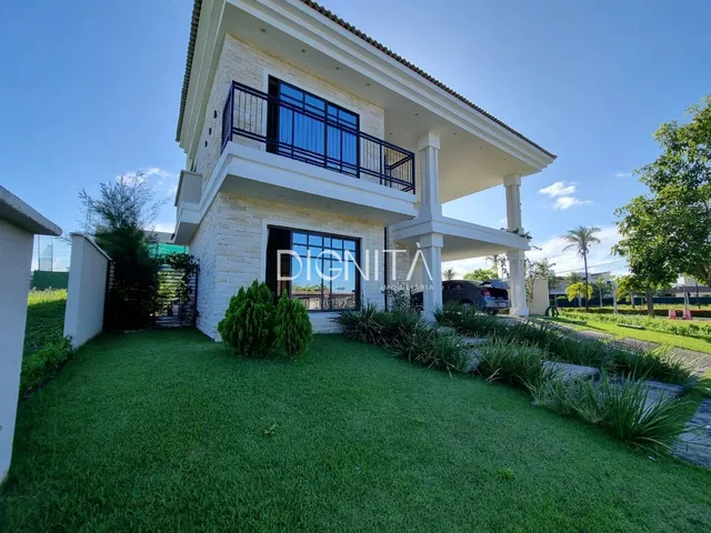 Imagem: A casa possui 4 Dormitórios, 4 Suítes, 5 Banheiros, 4