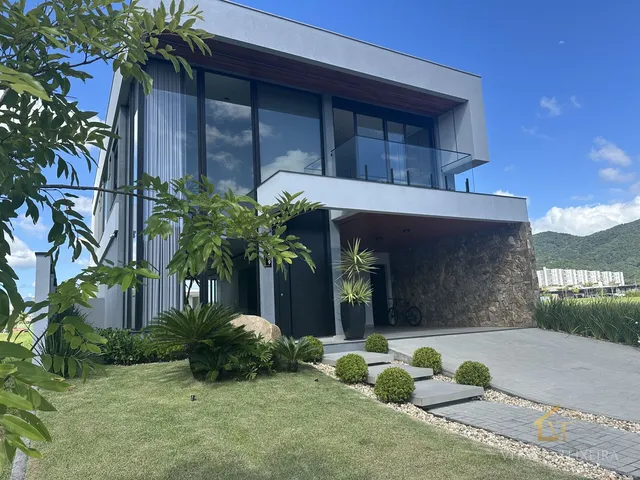 Imagem: Casa Alto Padrão no Condomínio Reserva