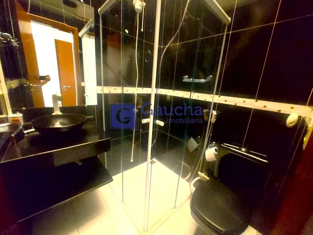 Imagem 10: Casa com Piscina Semi Mobiliada