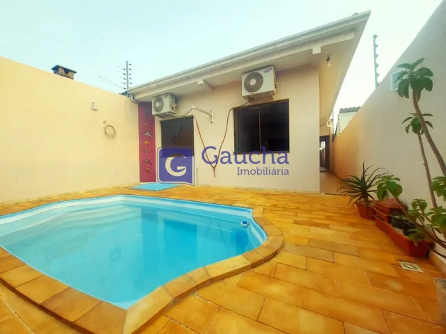 Imagem 2: Casa com Piscina Semi Mobiliada