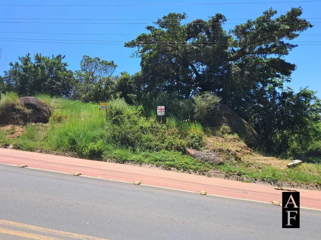 Imagem: O terreno possui 540m² de Área e está localizado em