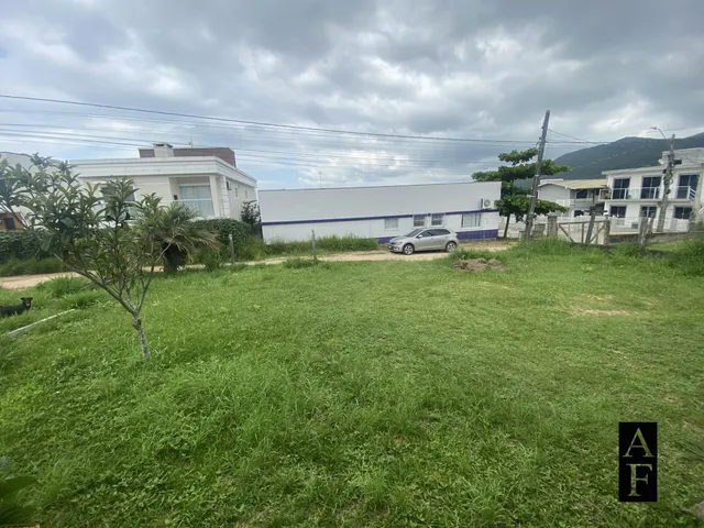 Imagem: O terreno possui 285m² de Área e está localizado em